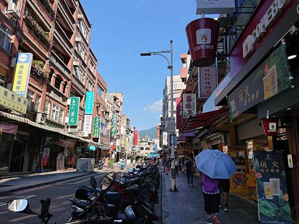 淡水老街歡樂便利民宿 Tamsui Ngoại thất bức ảnh