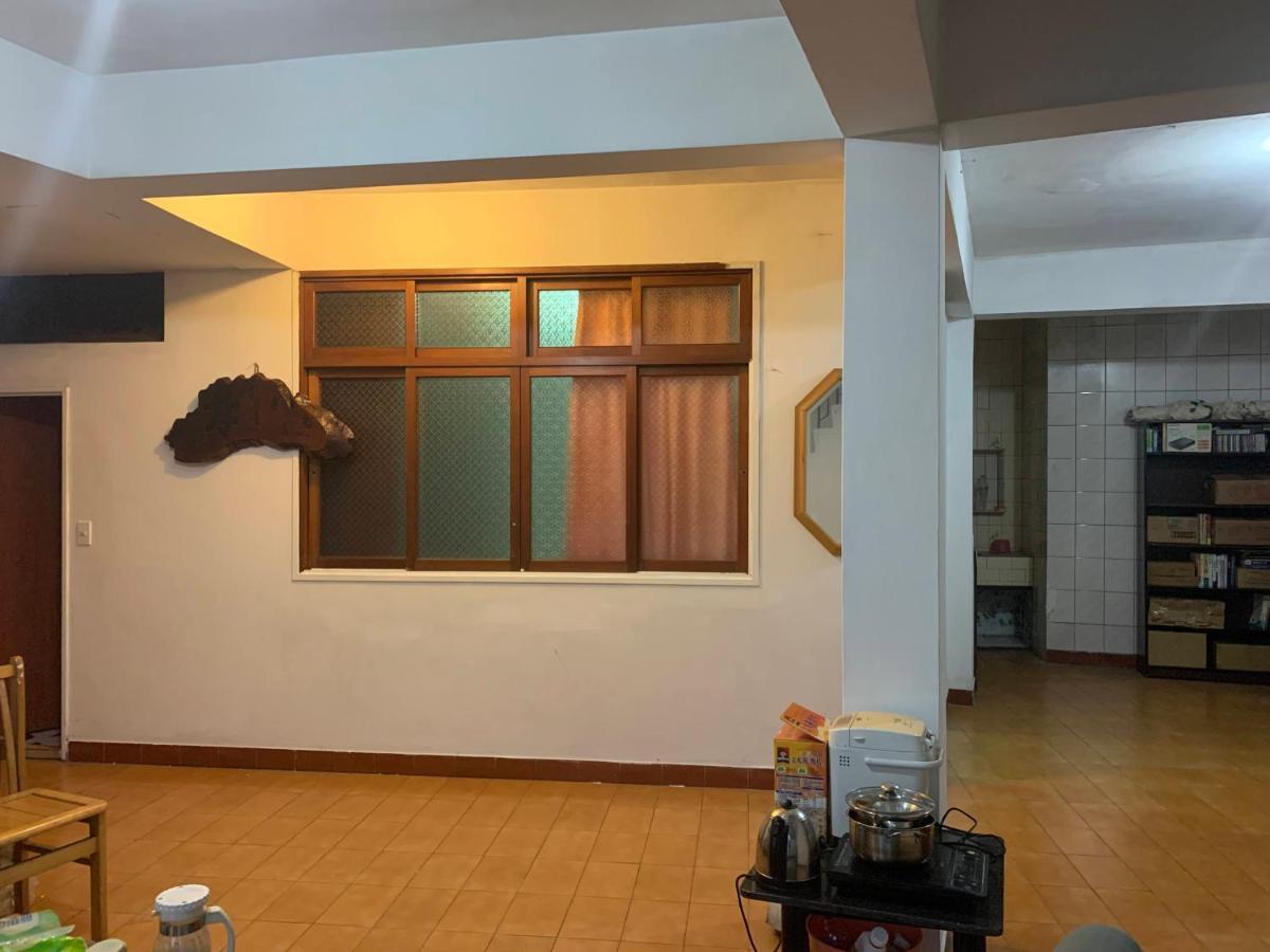 淡水老街歡樂便利民宿 Tamsui Ngoại thất bức ảnh